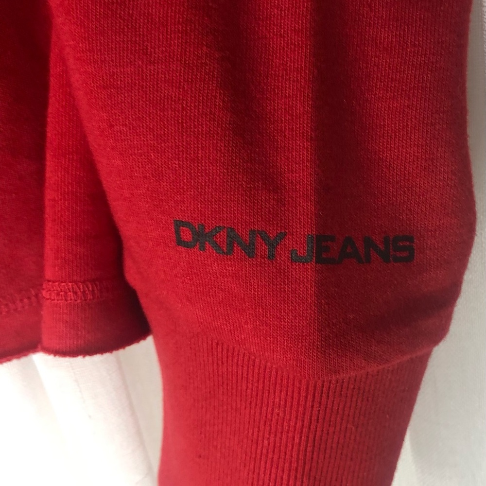 DKNY Sweatshirt Silver/Black Words Large NWOT - Tags have been removed - unworn! - Picture 5 of 8